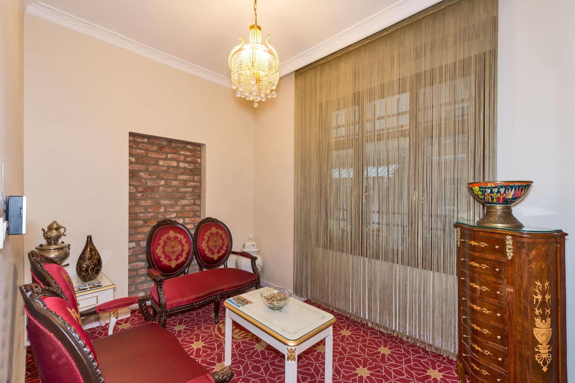 By Murat Crown Hotel Taksim Istambul Exterior foto