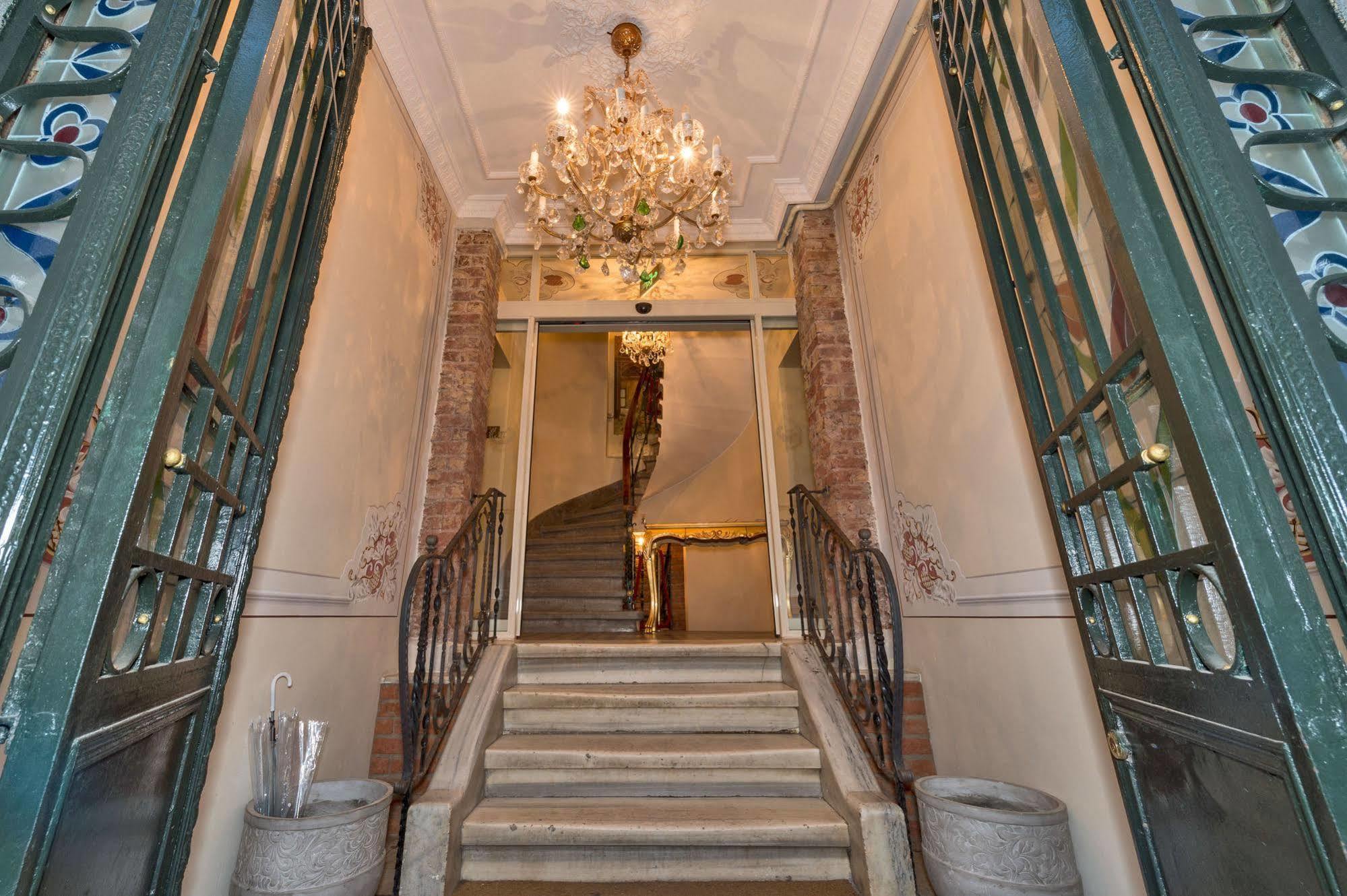 By Murat Crown Hotel Taksim Istambul Exterior foto