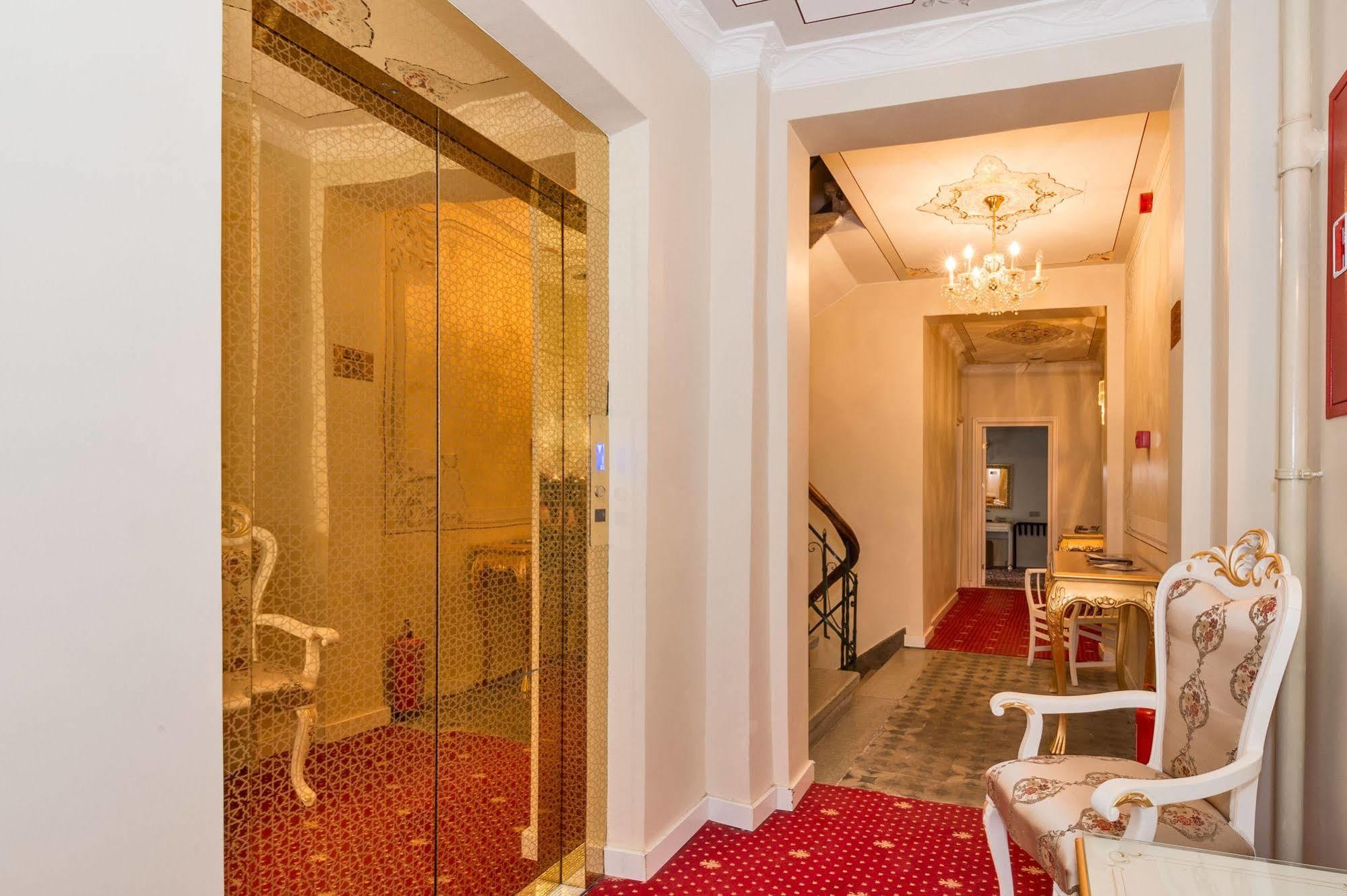 By Murat Crown Hotel Taksim Istambul Exterior foto